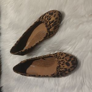 Baretrap  Leopard Faux Suede Hidden Wedge Shoes sz 7.5
